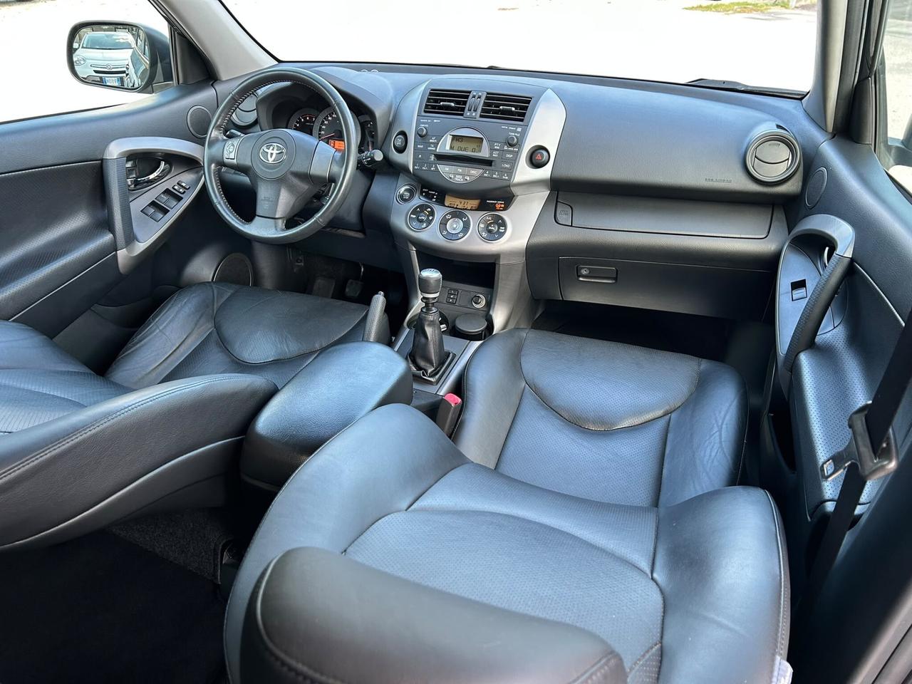 TOYOTA RAV4 2.2 D-CAT UNICO PROP. LUXURY TOP
