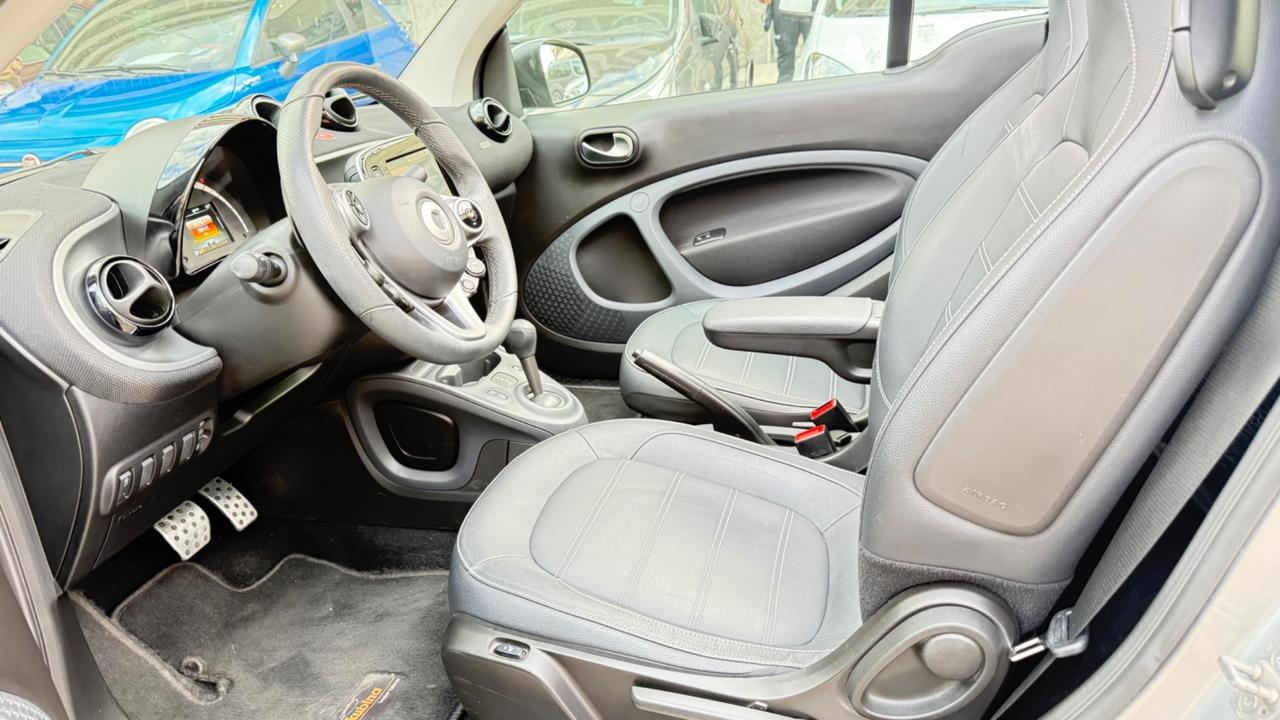Smart ForTwo 90 0.9 T twinamic cabrio Prime LED NAVI KAMERA PDC PELLE CERCHI 16 PACK SPORT BLUETOOTH