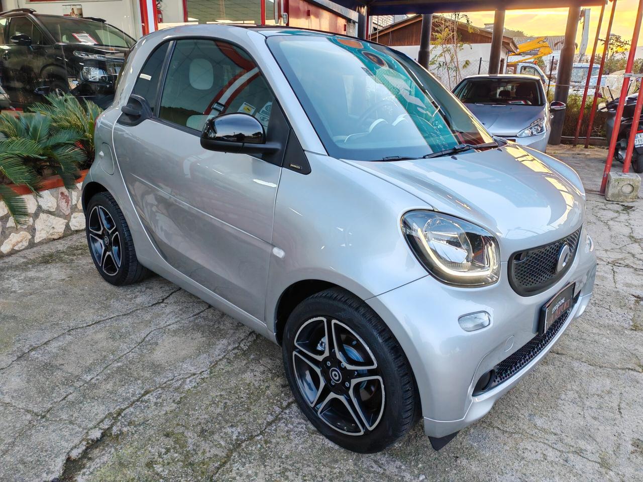 Smart Fortwo 1,0 benzina 07/2015 cv70