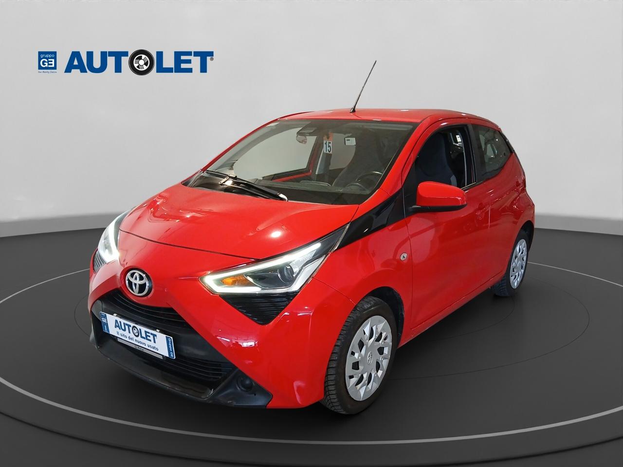 Toyota Aygo Connect 1.0 VVT-i 72 CV 5 porte x-play