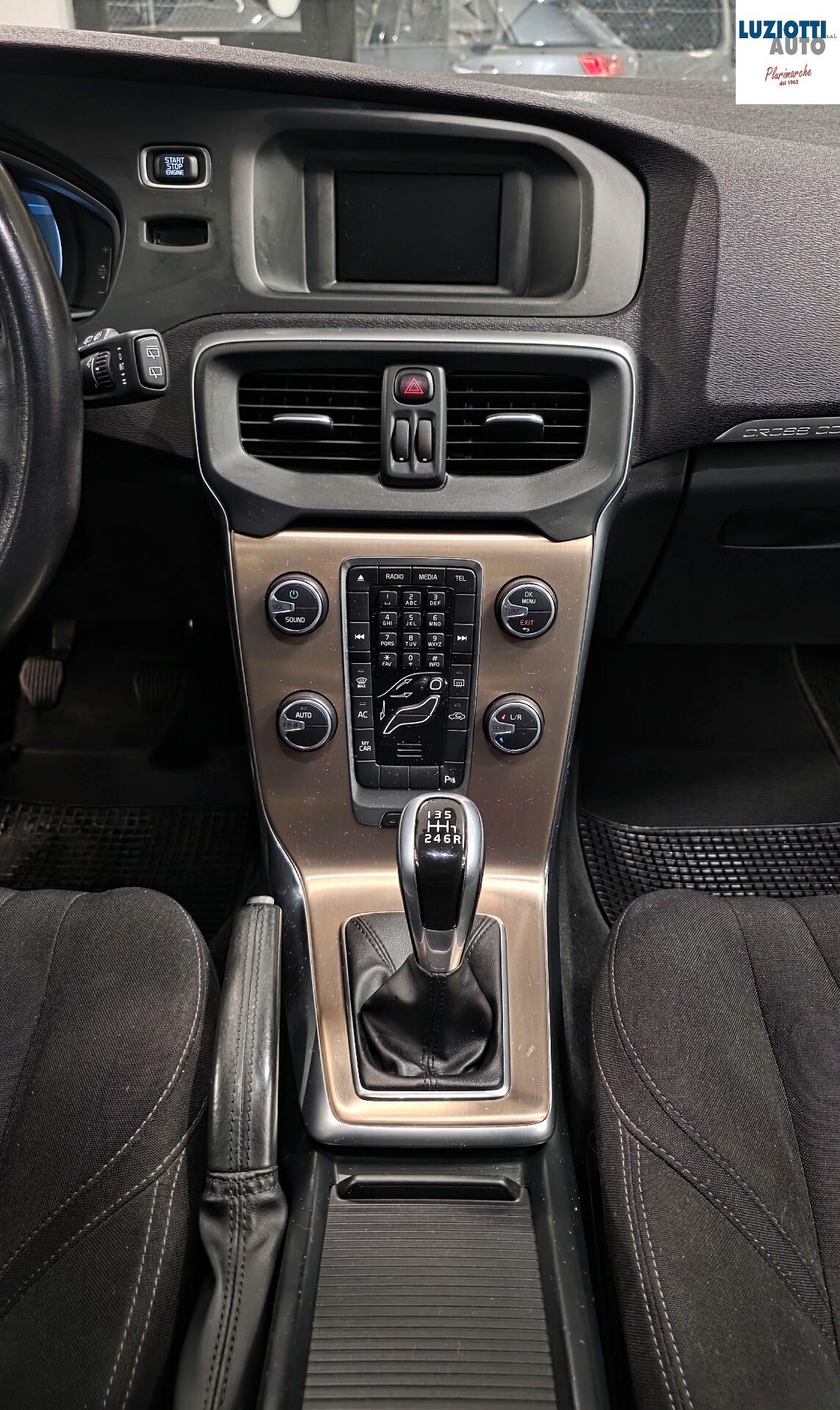 Volvo V40 Cross Country D2