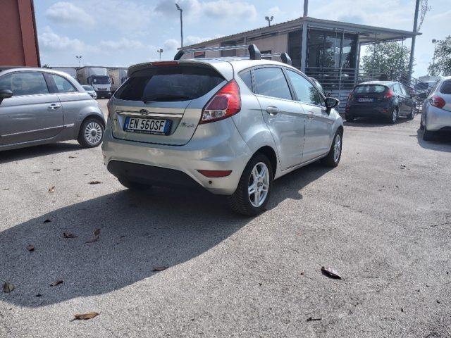 FORD Fiesta TITANIUM (A77)