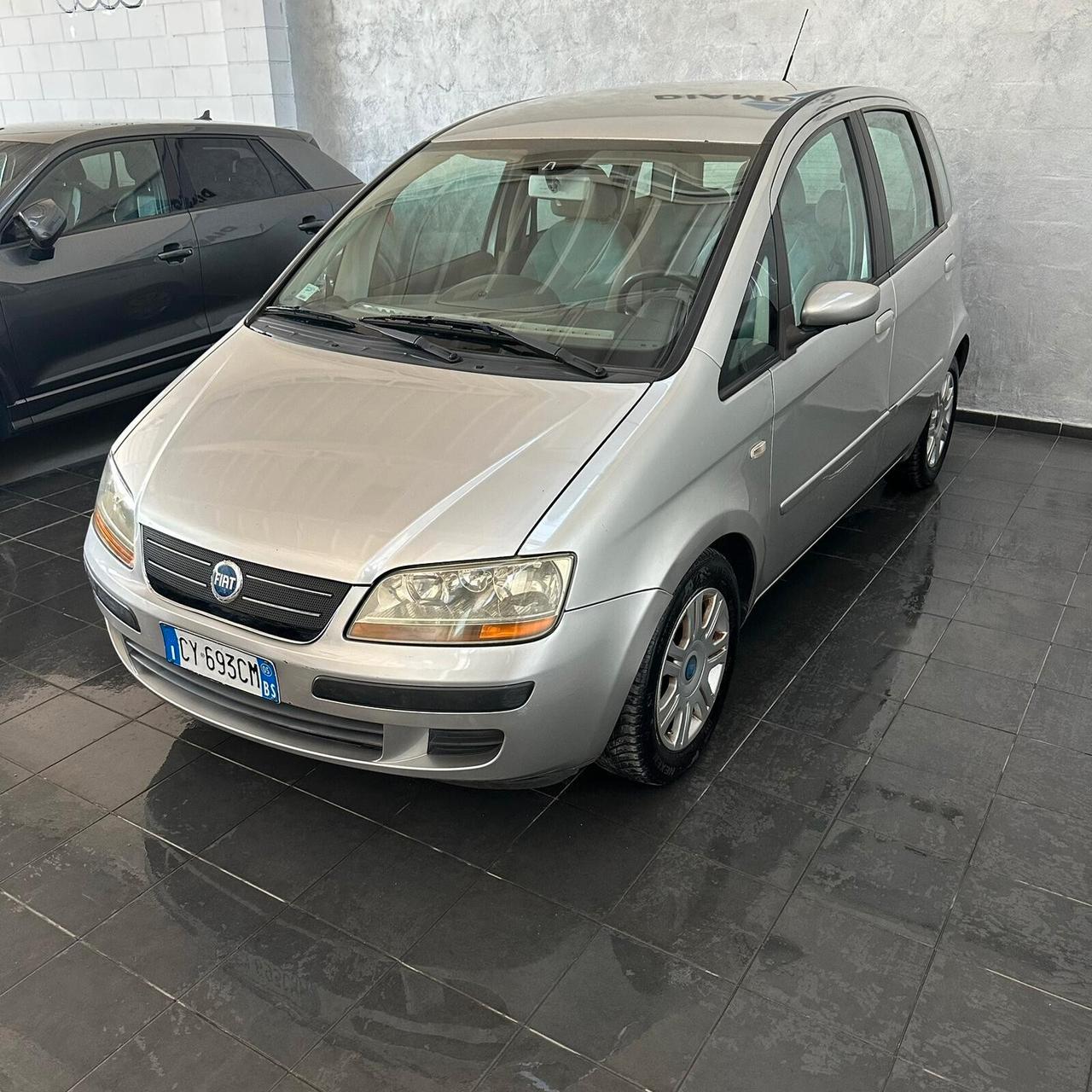 Fiat Idea 1.4 16V Dynamic
