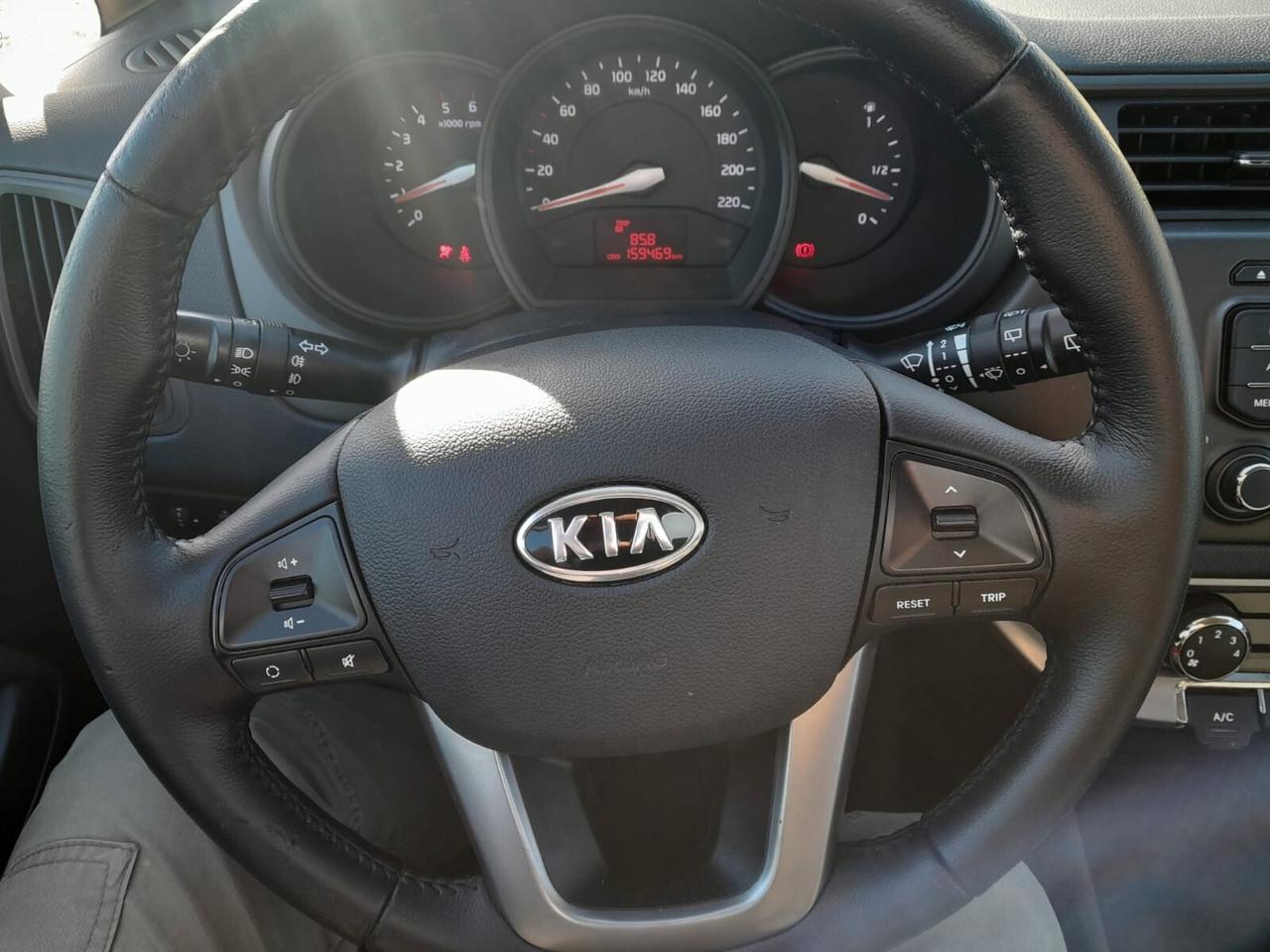 Kia Rio 1.4 td ok neo patentati
