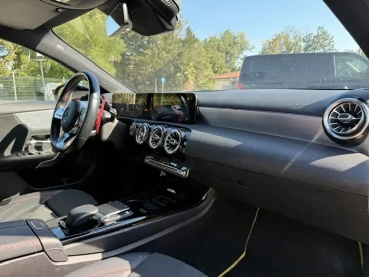 Mercedes-benz A 200 d Automatic Premium AMG