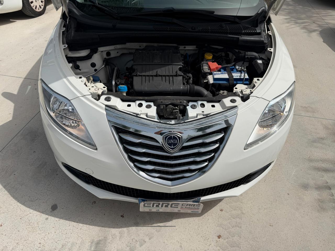 LANCIA YPSILON 2015 1.2 BENZINA 69 CV