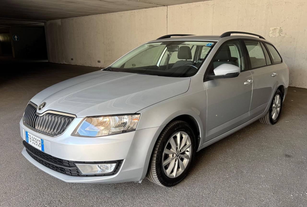Skoda Octavia 1.6 TDI CR 110 CV 4x4 Wagon Executive