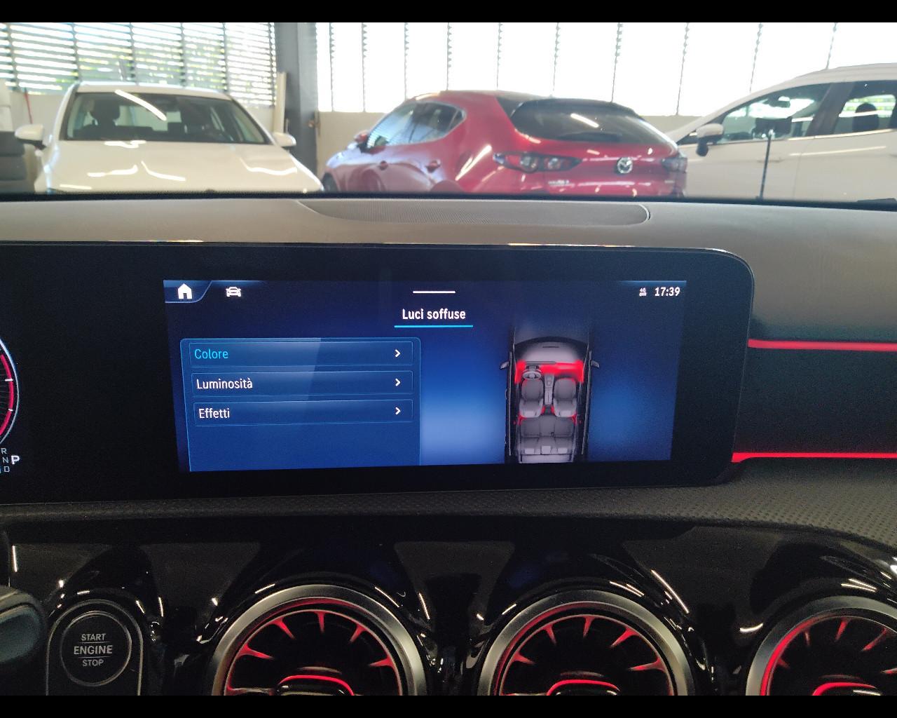 Mercedes-Benz Classe A - W177 2023 - A 180 d AMG Line Advanced Plus auto