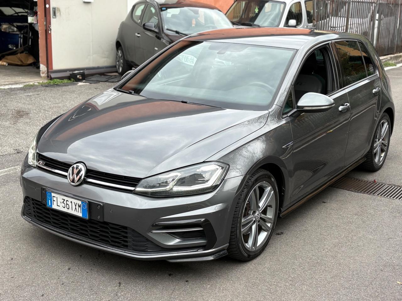 Volkswagen Golf 1.6 TDI 115 CV R-LINE