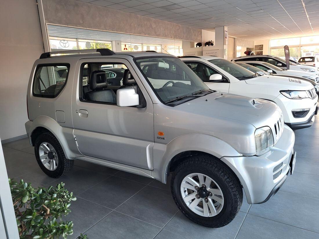 Suzuki Jimny 1.5 DDiS 86 CV 4X4 + RIDOTTE *** GANCIO TRAINO