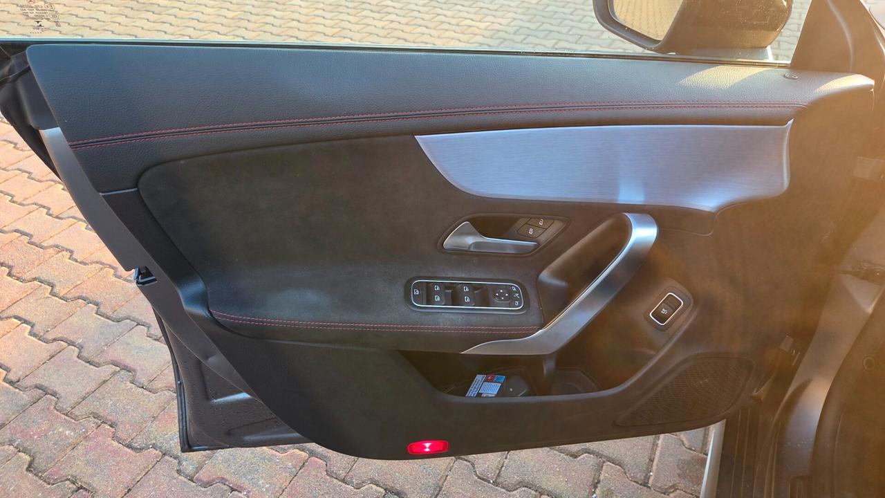 Mercedes-benz CLA 200 d S.W. Automatic Premium
