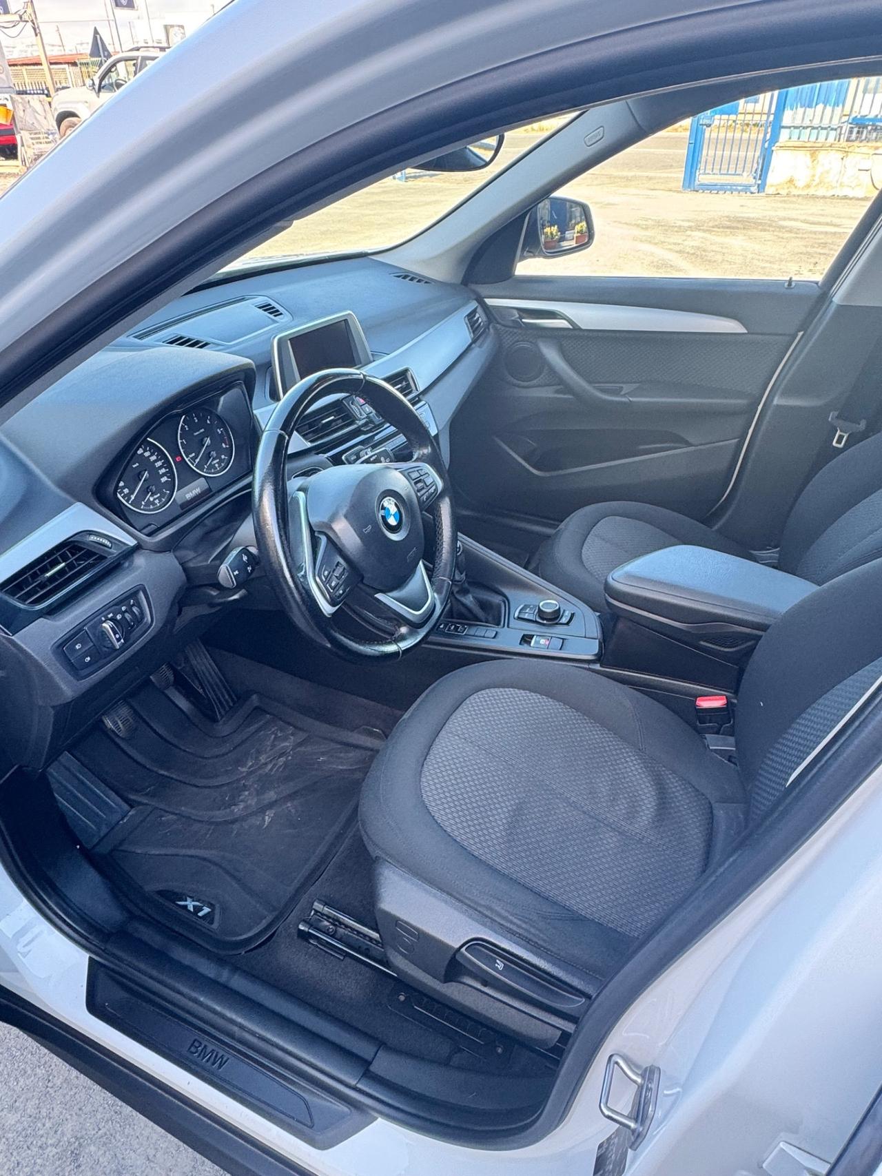 Bmw X1 sDrive16d Advantage tetto apribile