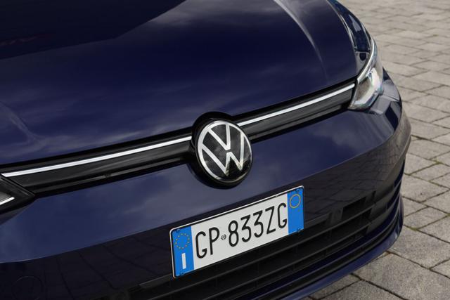 VOLKSWAGEN Golf 1.0 eTSI EVO DSG Life