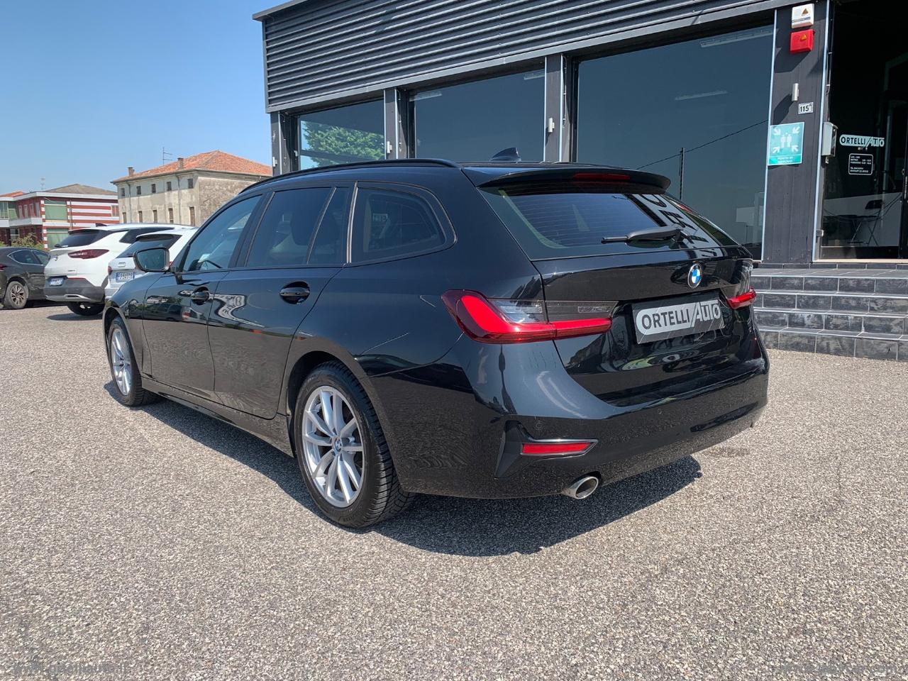 BMW 318d 48V Touring Business Advantage