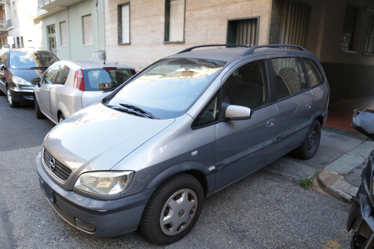 Opel Zafira 1.6 16V cat Elegance
