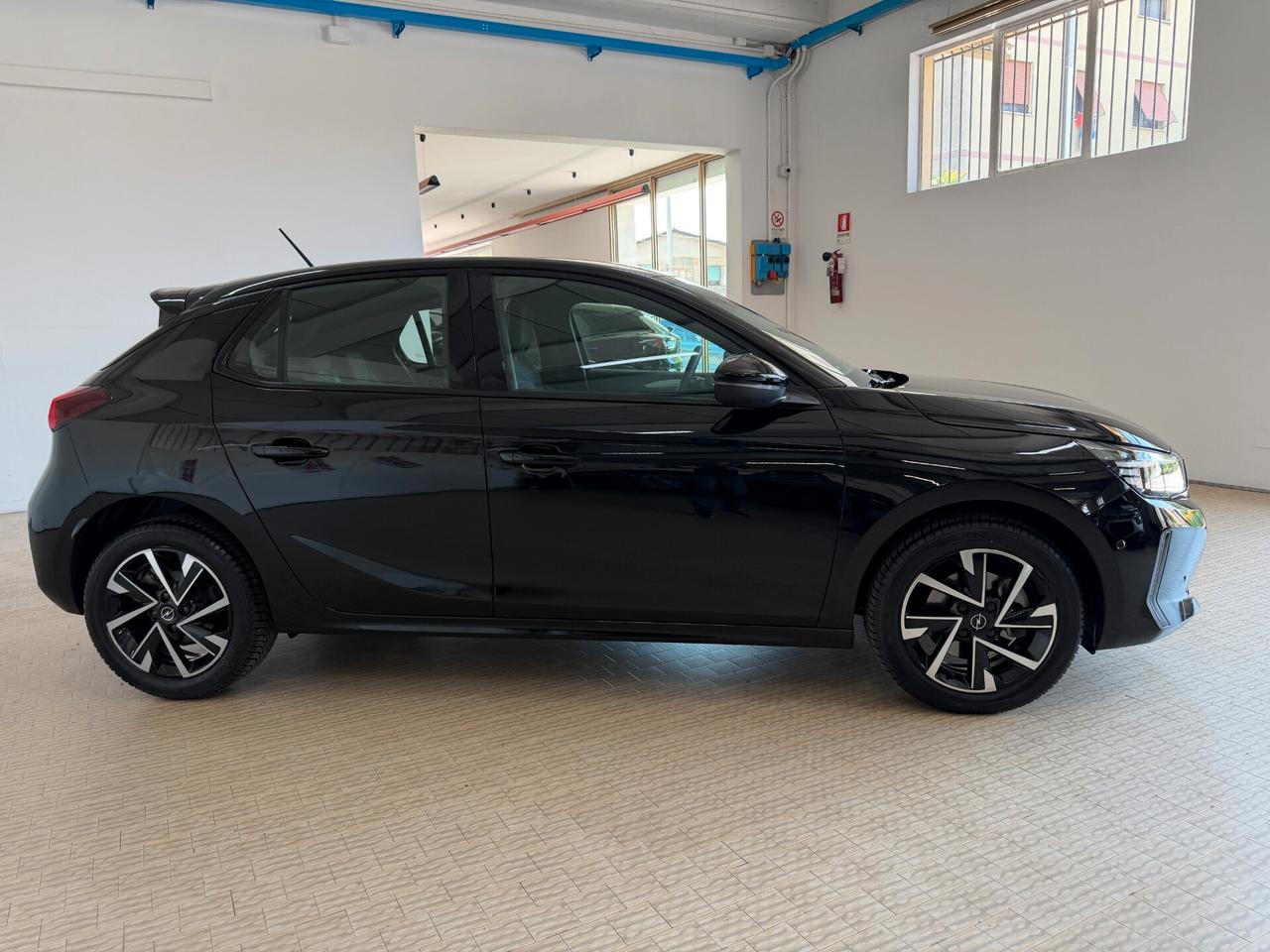 Opel Corsa Hybrid 110 CV aut. GS 2025 BLACK