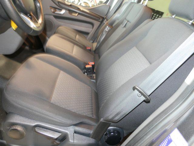 FORD Transit Custom 320 2.0 TDCi 130 PL Combi Trend