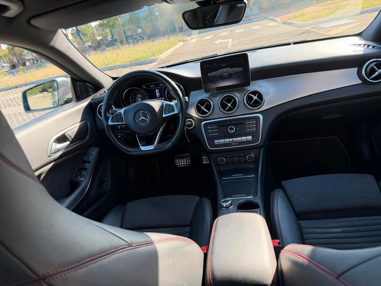 Mercedes-benz CLA 200 d Automatic Premium