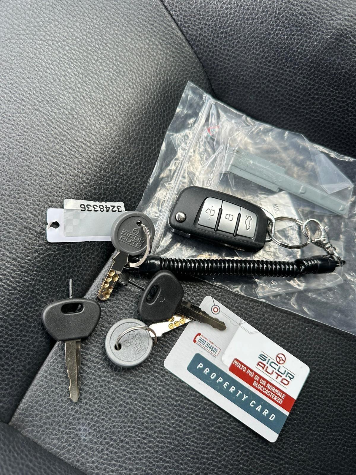 Aixam emotion gto white 2022 6500 km full