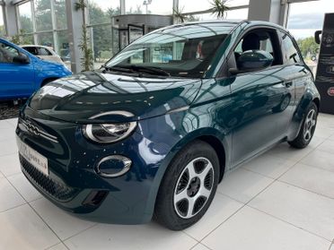 FIAT 500e Berlina 23,8 kWh Action