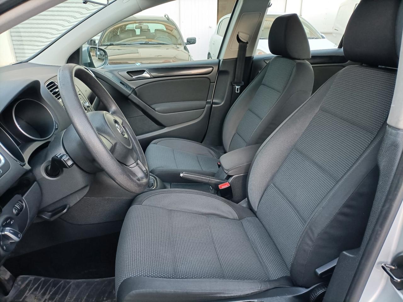 Volkswagen Golf 1.6 TDI 5p. Highline *135.000km*