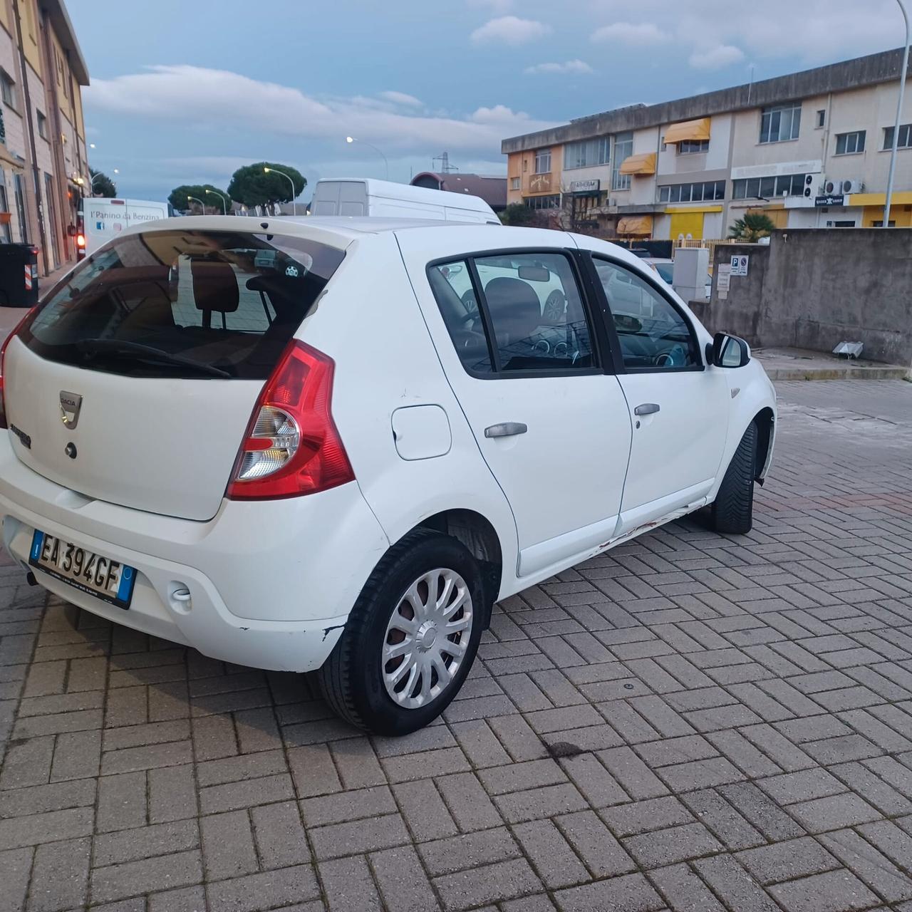 ECONOMICA SANDERO 1.4 GPL DI FABBRICA