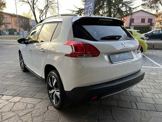 Peugeot 2008 PureTech Turbo 110 S&S Allure