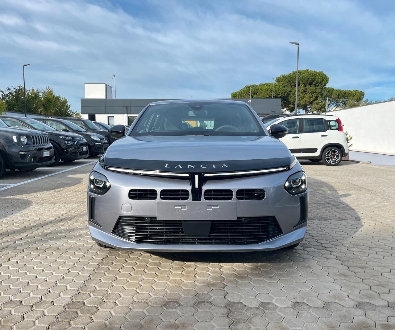 Lancia Ypsilon 1.2 100cv Hybrid e-DCT Automatic Km0