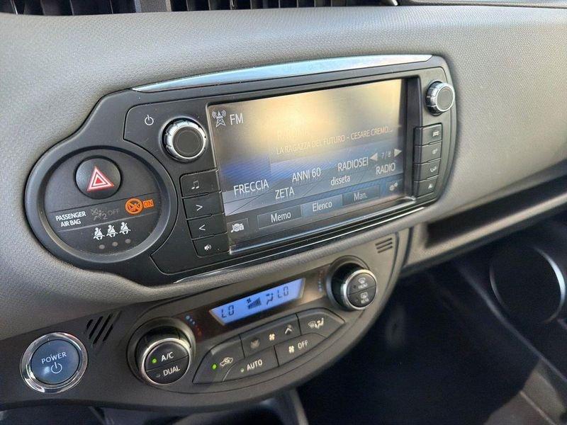 Toyota Yaris Yaris 5p 1.5h Active my16