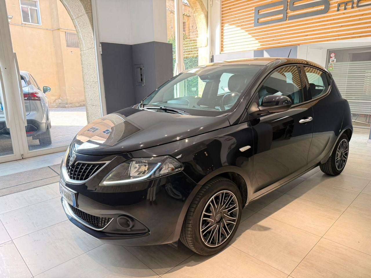 Lancia Ypsilon 1.0 FireFly 5 porte S&S Hybrid Silver Plus