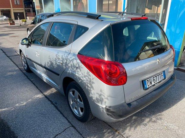 Peugeot 207 1.4 8V 75CV SW X Line