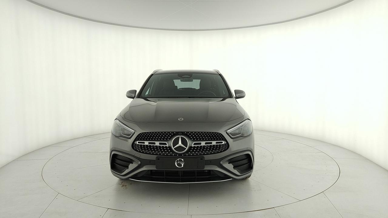 Mercedes-Benz GLA 200 d automatic