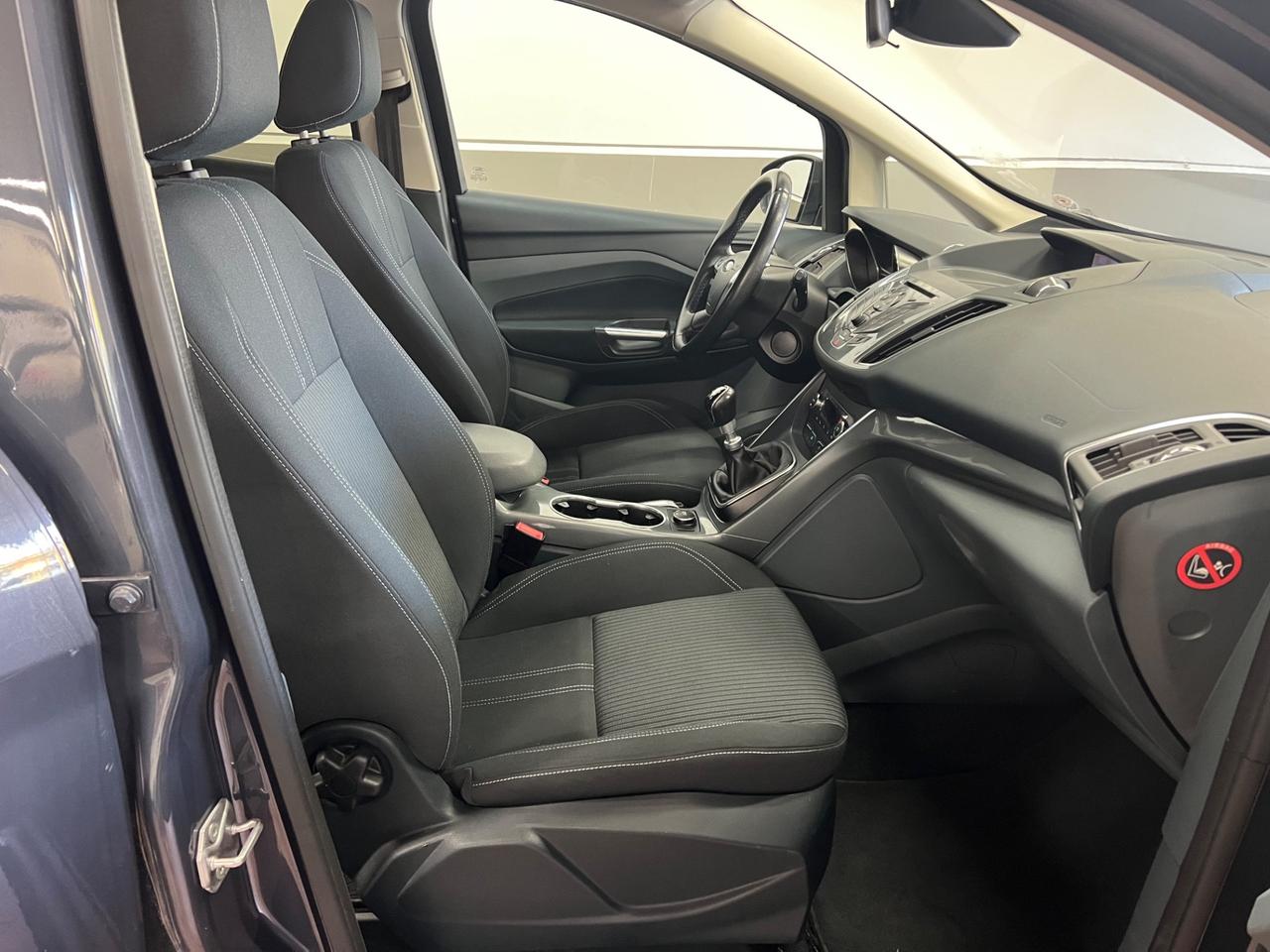 Ford C-Max Titanium