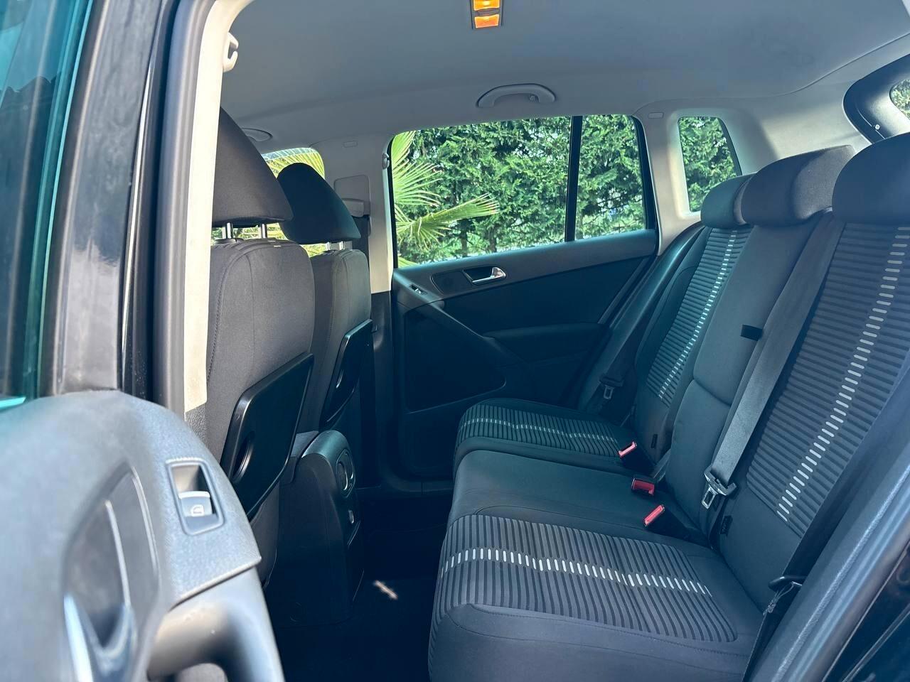 Volkswagen Tiguan 2.0 TDI DPF 4MOTION Sport & Style 4X4