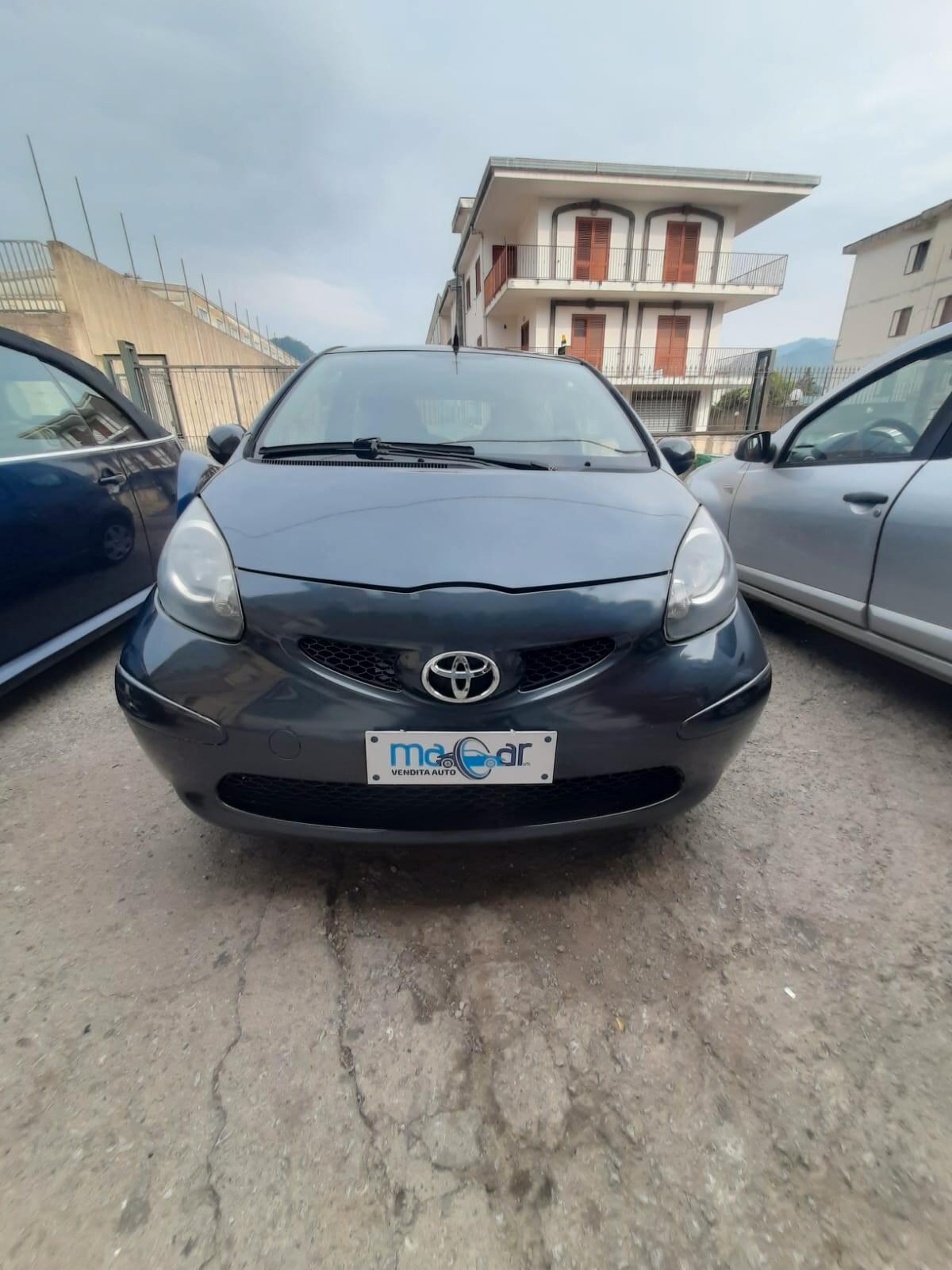 Toyota Aygo 1.0 12V VVT-i 3 porte Griffe