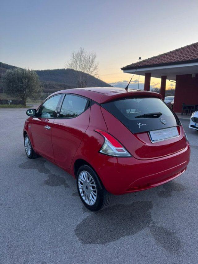 LANCIA Ypsilon 1.2 69 CV 5 porte GPL Ecochic Gold
