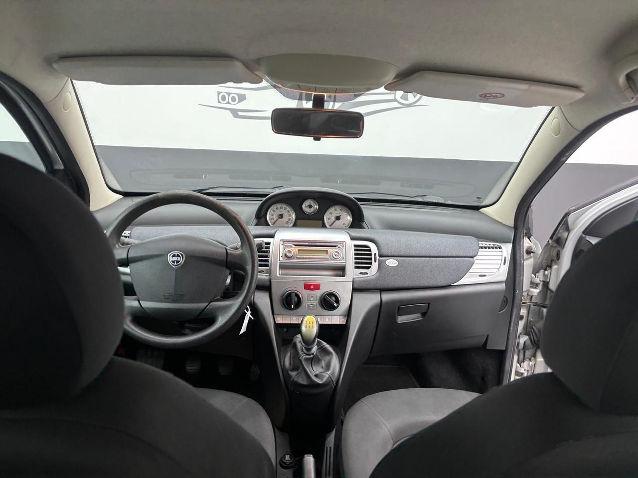 Lancia Ypsilon 1.2 69 CV Platinum