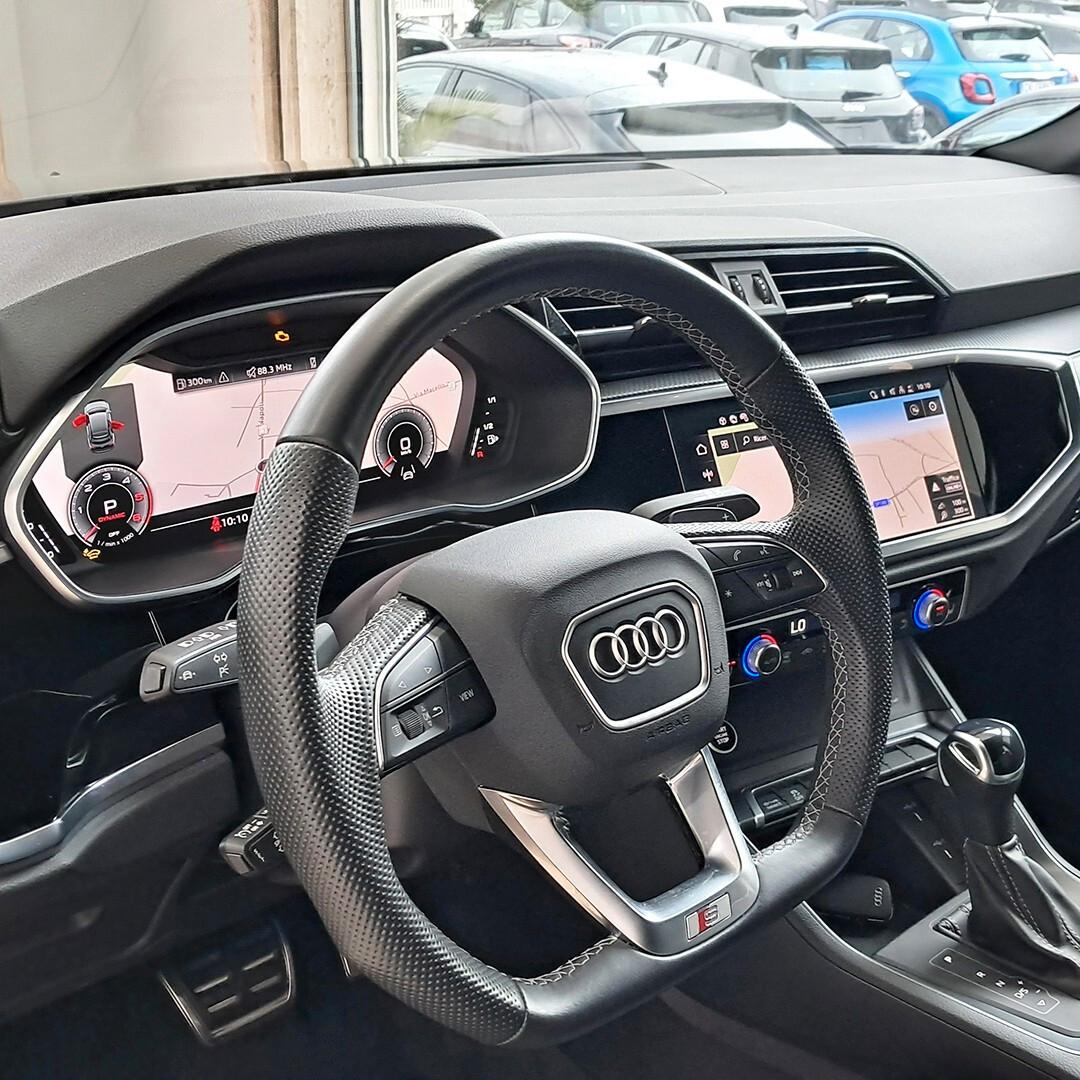 Audi Q3 SPB 35 TDI S tronic Identity Black /PELLE/R20