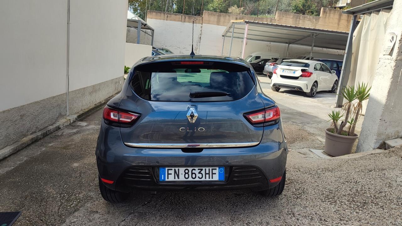 Renault Clio TETTO PANORAMICO