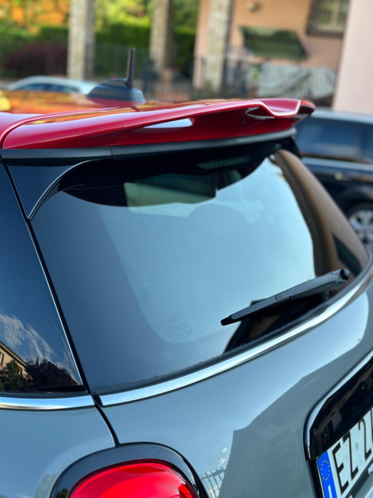 Mini COOPER JCW 233CV FULLOPT KMCERT UNICOPR