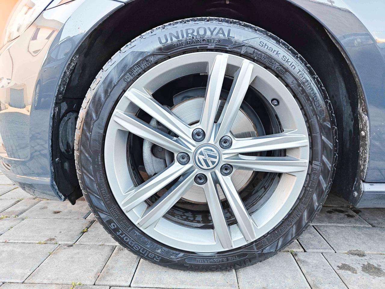 Volkswagen Golf 2.0 TDI 5p. Executive BlueMotion Technology