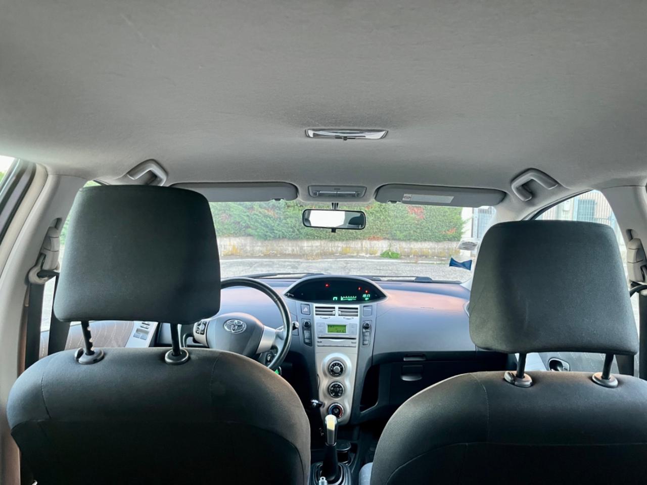 Toyota Yaris 1.3benz 2007 103.000km perfetta per neopatentati