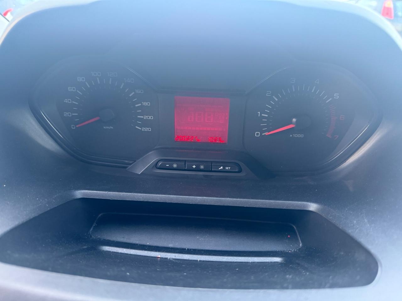 Peugeot Partner BlueHDi 130 cv n1 -5 posti