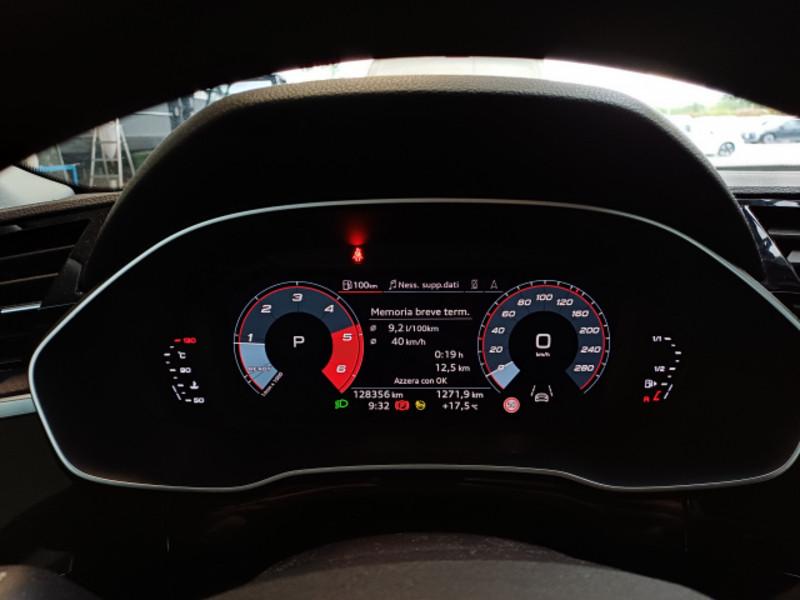 AUDI Q3 35 TDI S tronic Business