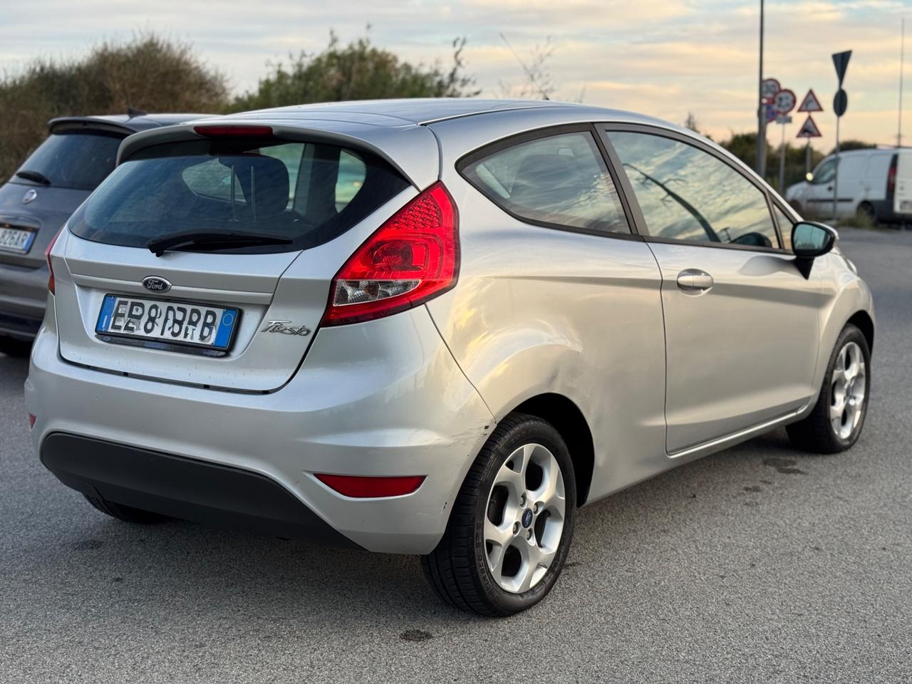FORD FIESTA 1.2 BENZINA EURO 5B GARANTITA 12 MESI