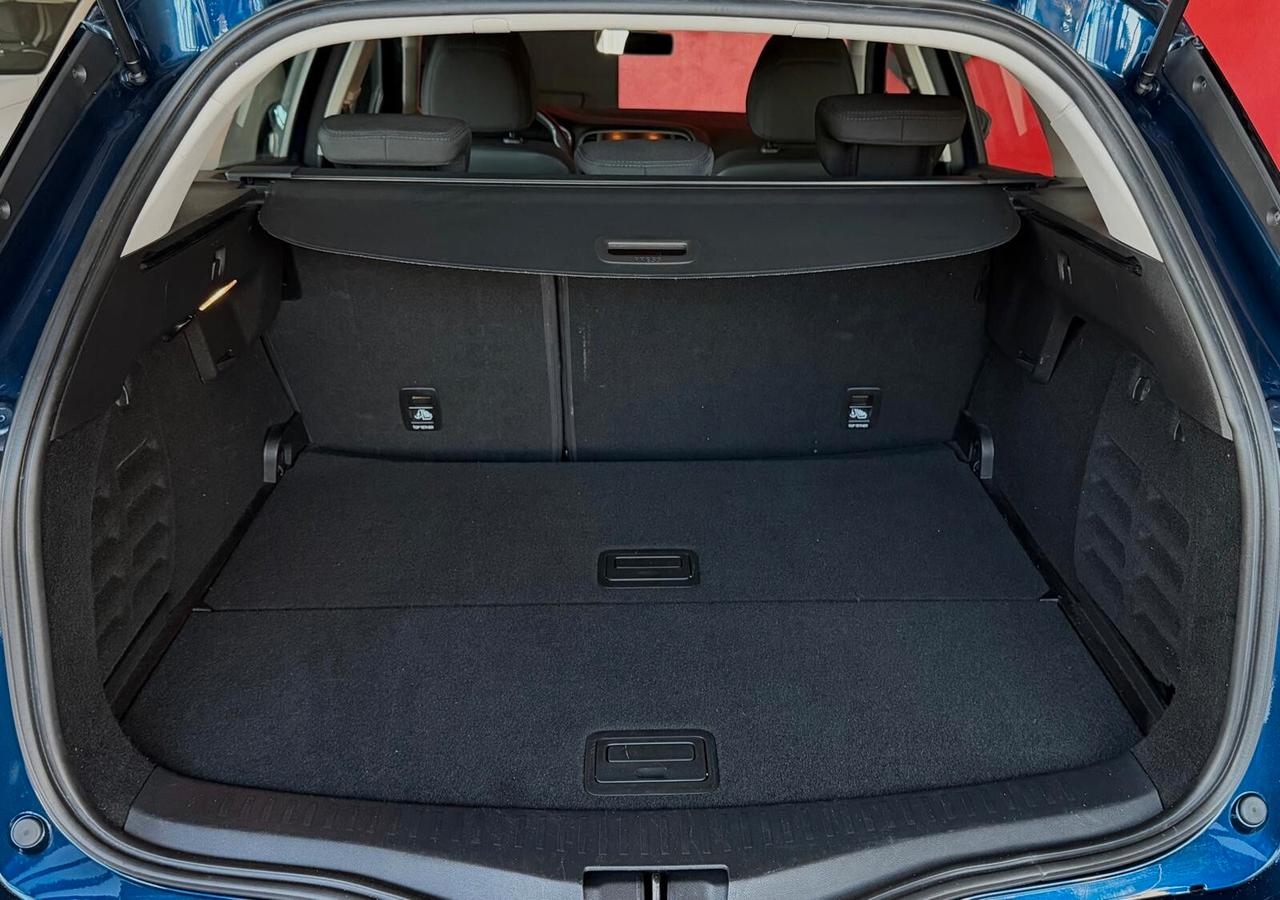 Renault Megane Mégane Sporter Blue dCi 115 CV EDC Business