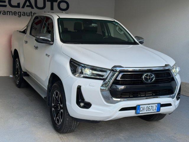 TOYOTA Hilux 2.4 D-4D A/T 4WD 4 porte Double Cab Executive
