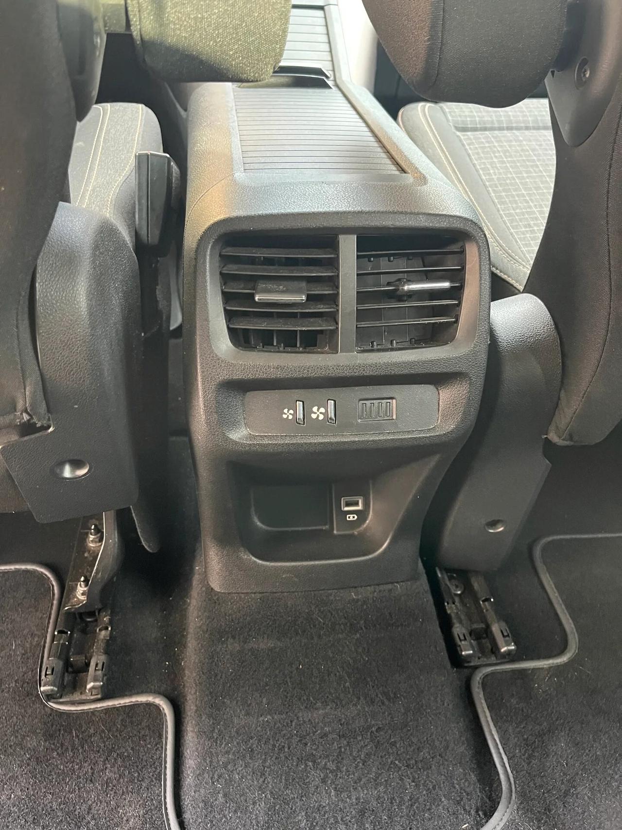 Peugeot Rifter BlueHDi 130 S&S EAT8 GT Line Standard