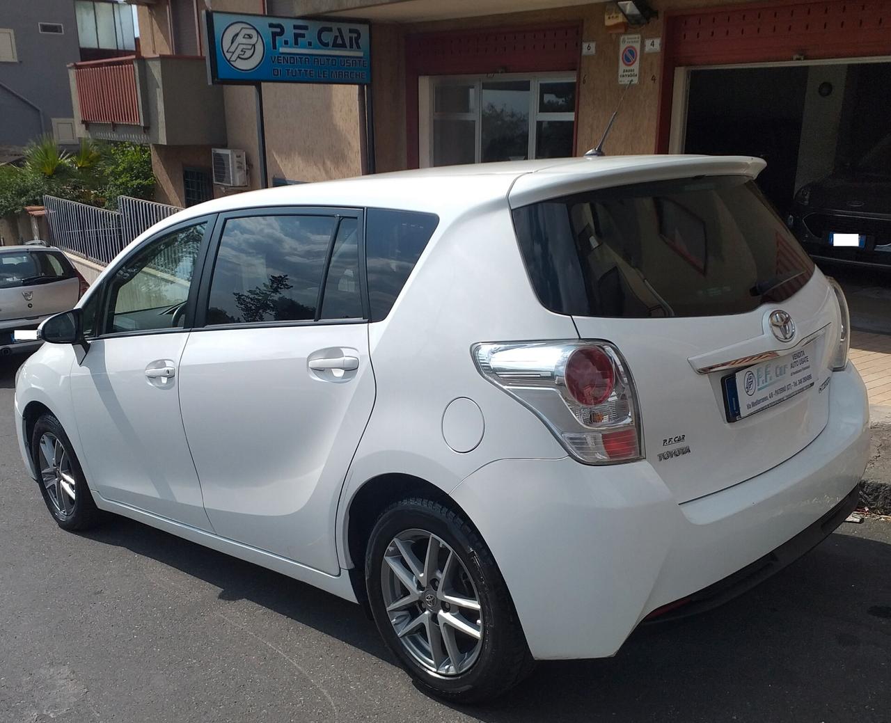 Toyota Verso 1.6 D-4D Style