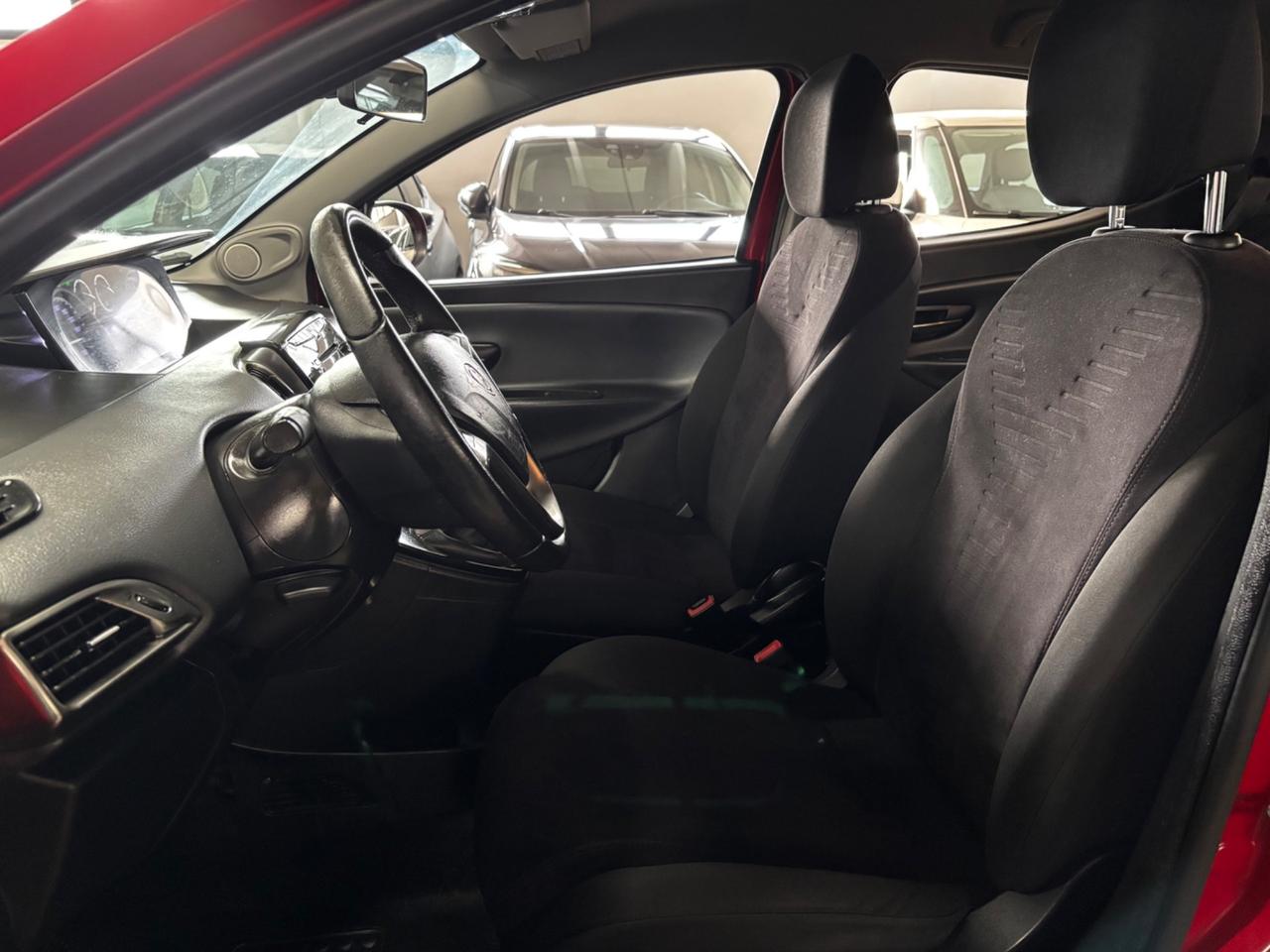 Lancia Ypsilon 0.9 TwinAir METANO